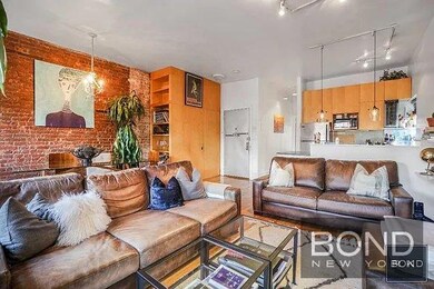 48 Grove St unit 3, New York, NY 10014 - photo 2