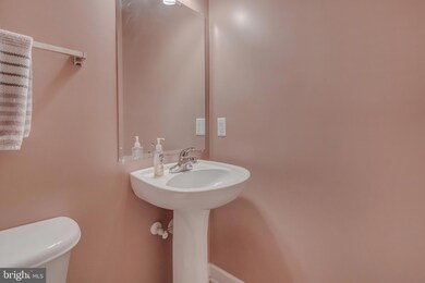 5758 Central Ave SE, Washington, DC 20019 - photo 7