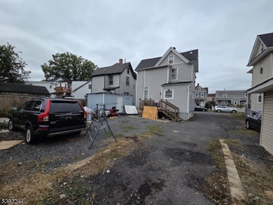 626 E 6th St, Plainfield, NJ 07060 - photo 5