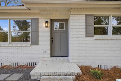 1005 Queensbury Rd, Birmingham, AL 35209 - photo 2