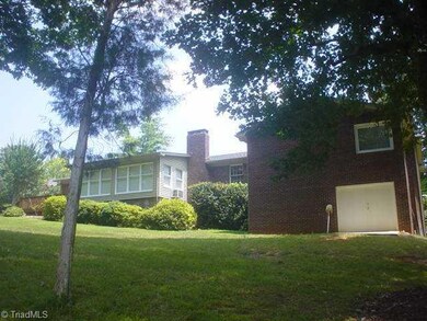 842 Holly Dr, Asheboro, NC 27205 - photo 2