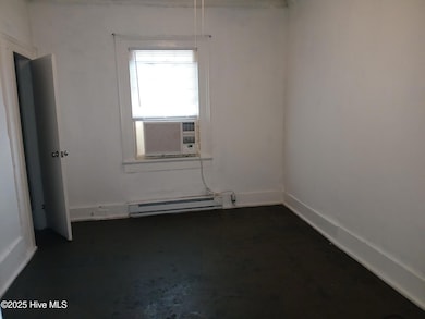 518A McRae Bedroom 1