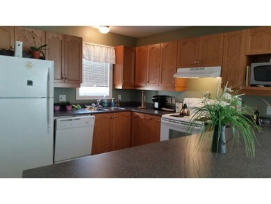 10 Griswold Dr, Rutland, VT 05701 - photo 3