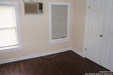 826 E Erie Ave unit C, San Antonio, TX 78212 - photo 2