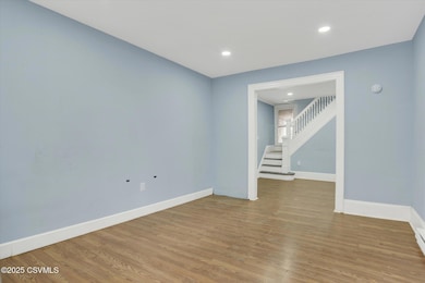 132 N 8th St, Shamokin, PA 17872 - photo 4