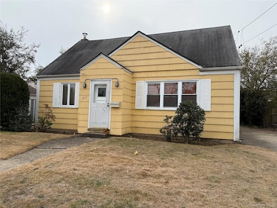 1927 Franklin Rd, Valley Stream, NY 11580 - photo 2