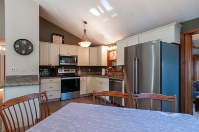 5 Lawrence Rd, Merrimack, NH 03054 - photo 3