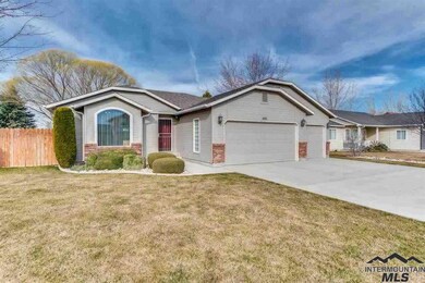 1401 Willow Creek Dr, Nampa, ID 83686 - photo 2