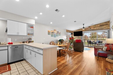 170 W Rockford Dr unit 10, Branson, MO 65616 - photo 2