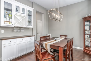 The Formal Dining Room connects to the Kitchen mak