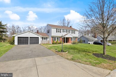 8812 Royal Ridge Ln, Laurel, MD 20708 - photo 2