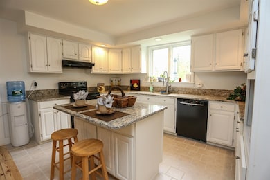 27 Gold Finch Rd, Goffstown, NH 03045 - photo 6