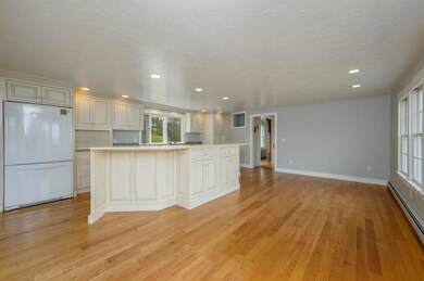 Kitchen to Hallway