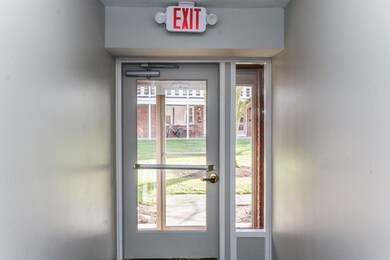 27 Park Avenue Ct unit 17, West Springfield, MA 01089 - photo 5