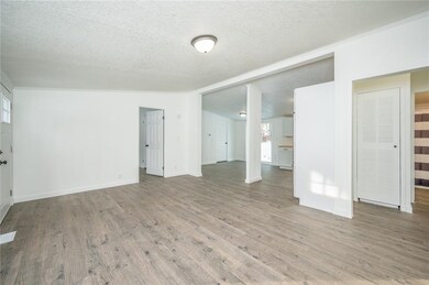 2805 Sheridan Ave, Des Moines, IA 50310 - photo 6