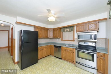 249 Carvel Rd, Pasadena, MD 21122 - photo 5