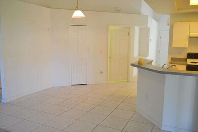 709 Damek Breakfast Nook
