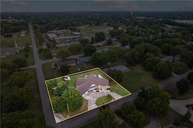 707 Quail Creek Rd, Parsons, KS 67357 - photo 5