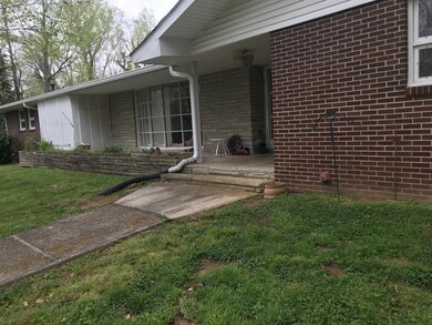 144 Hillwood Cir, Manchester, TN 37355 - photo 2