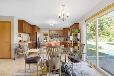 3685 Ayr Ct, Crete, IL 60417 - photo 6