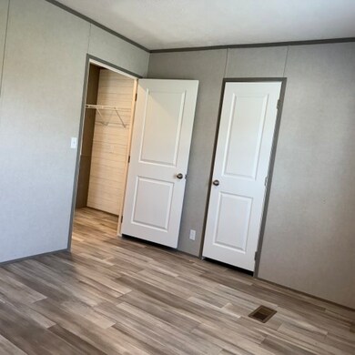 27 Crestwood Dr unit 24, Middletown, IN 47356 - photo 3