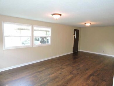 189 Walker St, Manchester, TN 37355 - photo 4