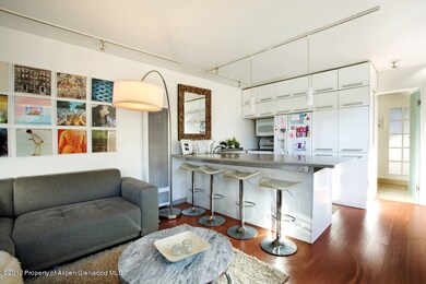 Living Room/Kitchen