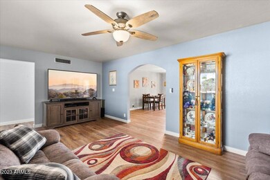 06-Living Room