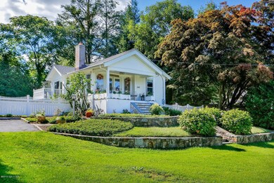 1015 North St, Greenwich, CT 06831 - photo 2