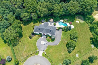 11 Parkwood Ln, Colts Neck, NJ 07722 - photo 3