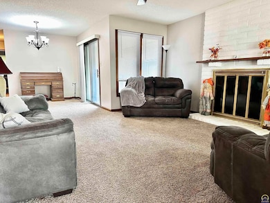 741 SW Mifflin Rd, Topeka, KS 66606 - photo 5