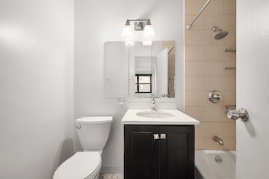 The Crystal House unit 1008, New York, NY 10010 - photo 5