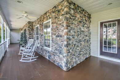 002_WRAPAROUND PORCH