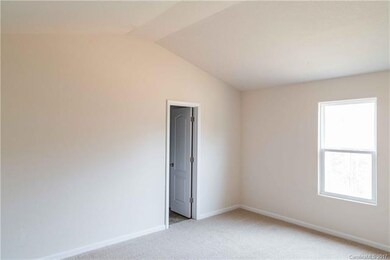 9619 Weikert Rd, Charlotte, NC 28215 - photo 4