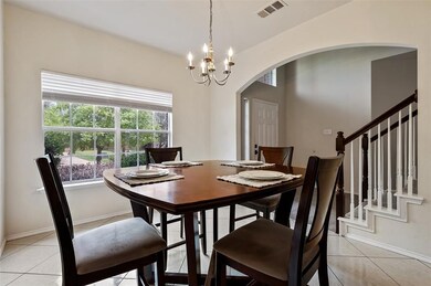 formal dining with view to the entrance.