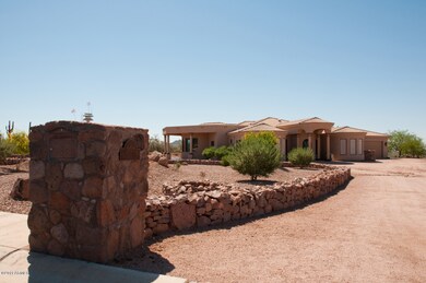 Driveway to house