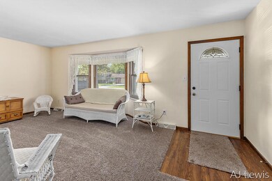 Entry/living room