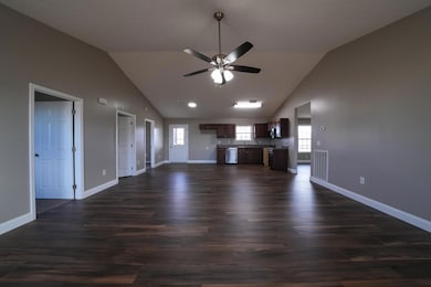 2008 Lindsey Ln, Jefferson City, TN 37760 - photo 5