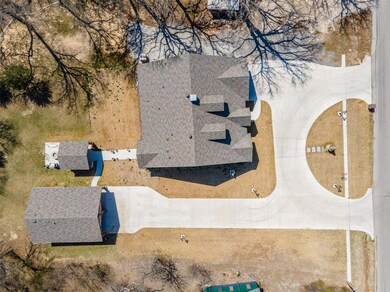 161 Avondale Ave, Azle, TX 76020 - photo 6