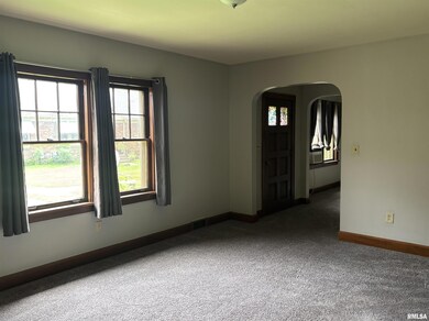 1728 E Locust St unit J, Davenport, IA 52803 - photo 4
