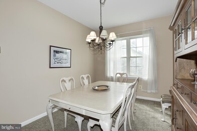 443 Hawkridge Ln, Sykesville, MD 21784 - photo 3