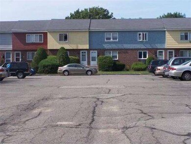 32 Shawsheen Ct unit B, Lawrence, MA 01843 - photo 3