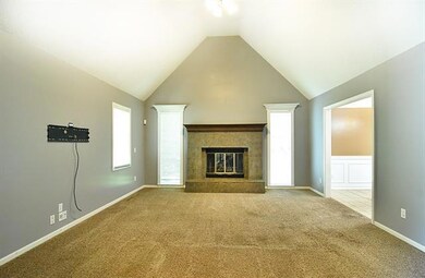 223 SW Marsh Wren St, Lees Summit, MO 64082 - photo 4