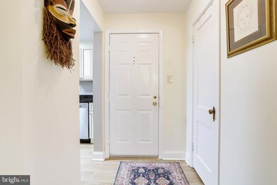 1901 N Rhodes St unit 41, Arlington, VA 22201 - photo 5