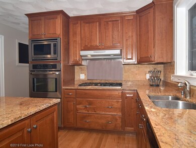 194 Huntsbridge Rd, North Attleboro, MA 02760 - photo 7