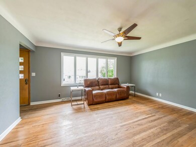 3317 Sue Ln NW, Cedar Rapids, IA 52405 - photo 4