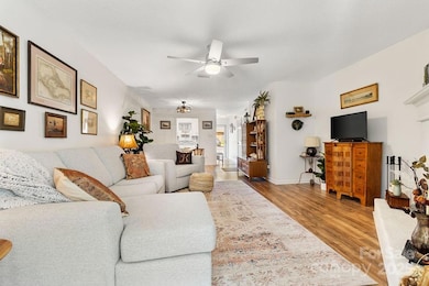 1419 19th Ave NE unit B7, Hickory, NC 28601 - photo 7