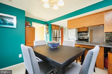 1022C Brixton Ct, Sterling, VA 20164 - photo 5