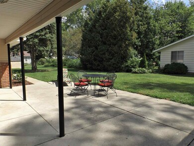 906 E 3rd St, Auburn, IN 46706 - photo 3