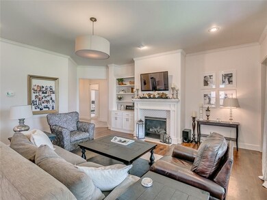 913 NE 21st St, Moore, OK 73160 - photo 4